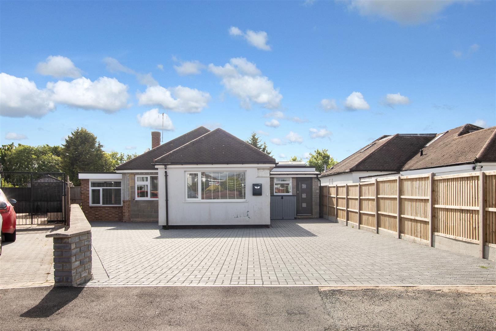 Warners Road, Newton Longville, Milton Keynes
